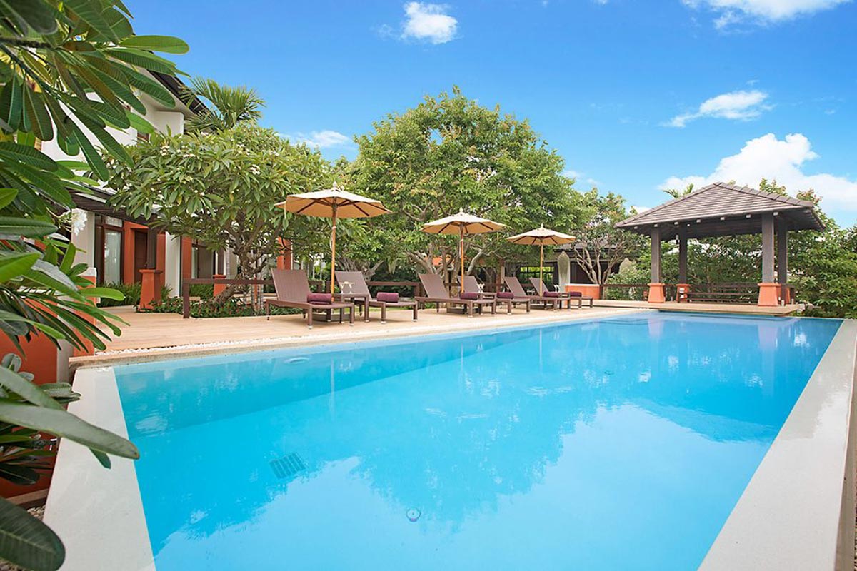 ID:699 Four bedroom villa near Samrong beach