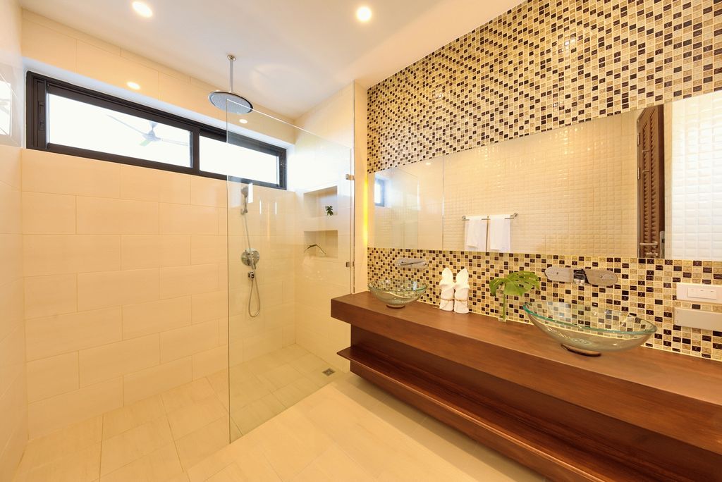 ID:472 four Bedroom Villa with sea view on Maenam