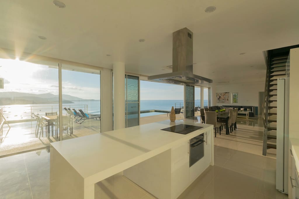 ID:286 three-Bedroom Villa with sea views in the district Bang RAK
