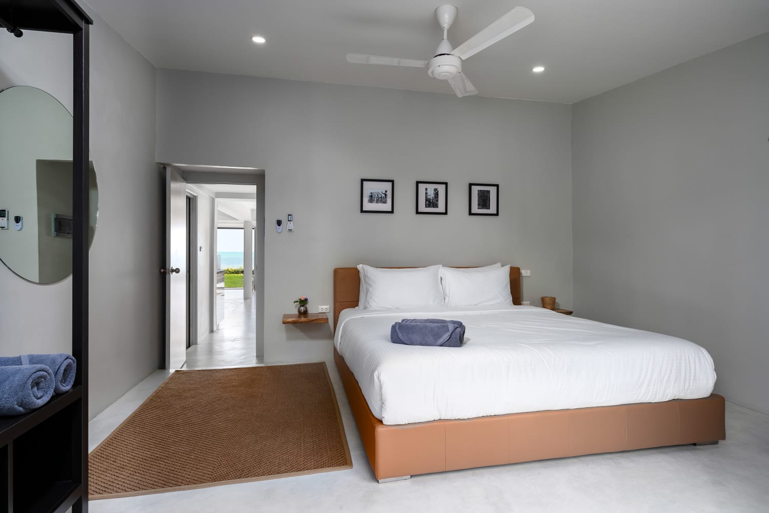 ID:599/BFM Four bedrooms villa on the beachfront of Bophut.