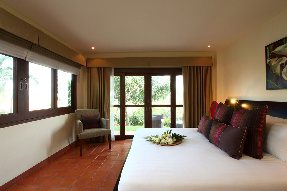 ID:666/AV Five bedroom villa with sea view in Choeng Mon