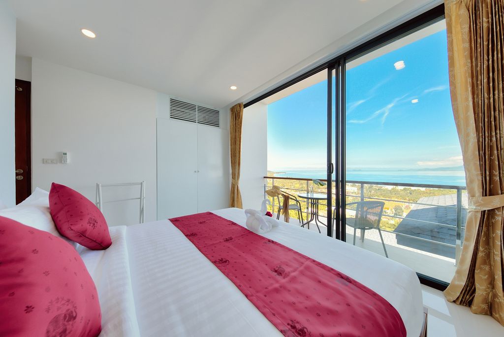 ID:472 four Bedroom Villa with sea view on Maenam