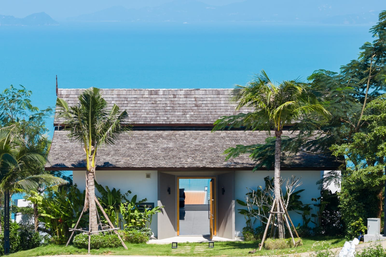 VILR-0082: Brand-new 3-bedroom modern thai-style villa with infinity pool & panoramic sunset sea views in Bang Por