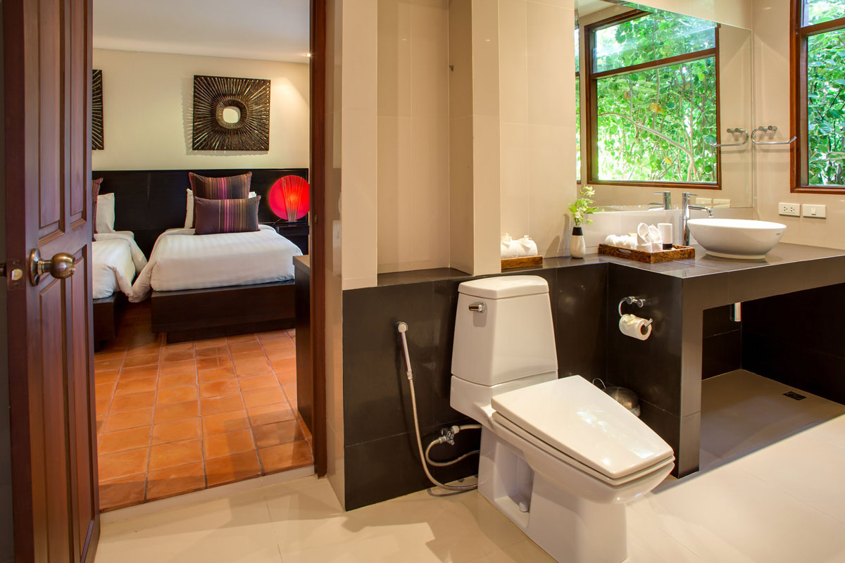 ID:666/AV Five bedroom villa with sea view in Choeng Mon