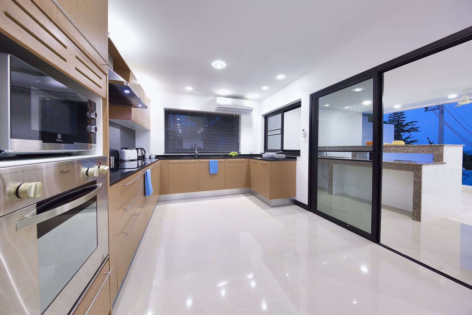ID:148 Four bedroom villa on Lamai
