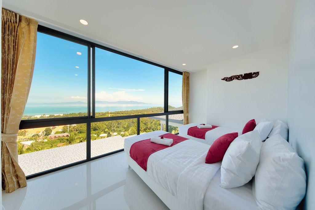 ID:472 four Bedroom Villa with sea view on Maenam