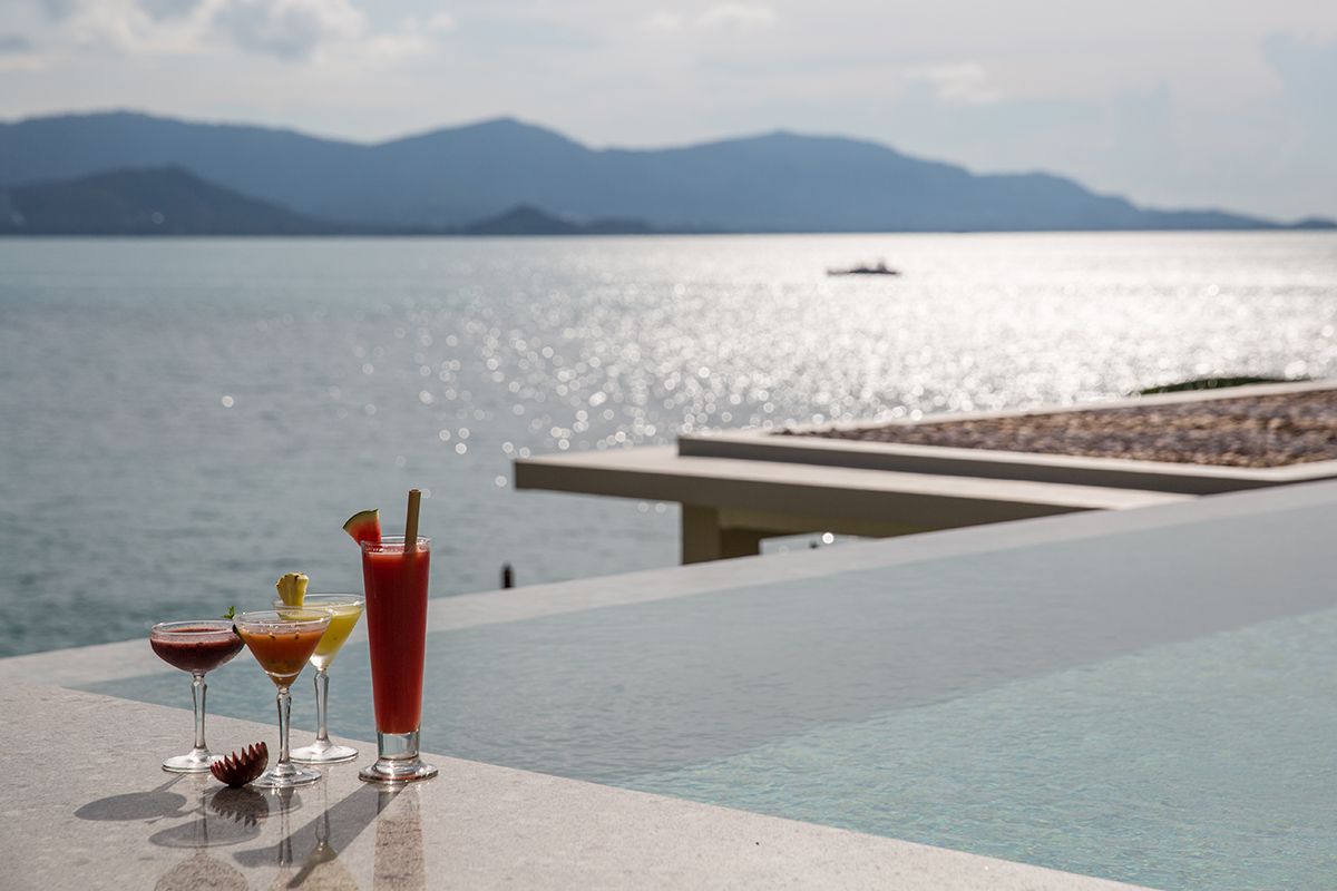 ID:711 6 bedroom villa on Samrong beach
