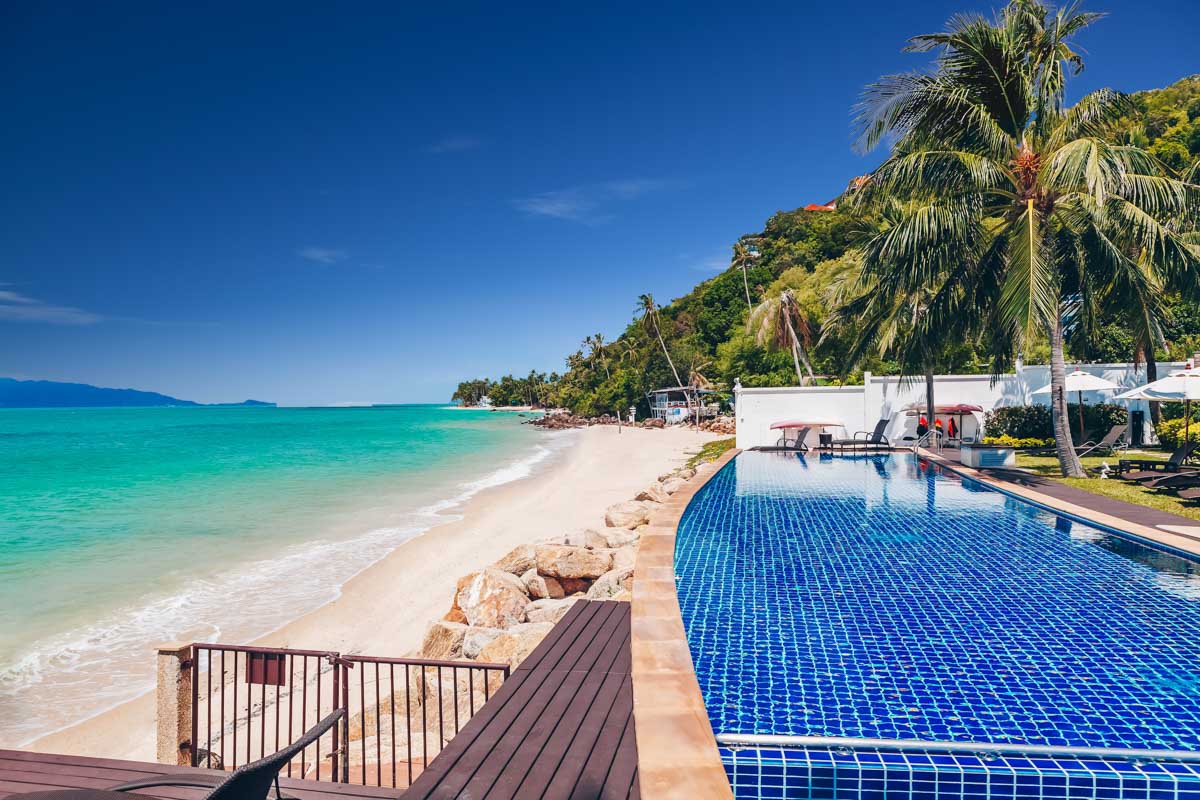 ID:689 Five bedrooms beachfront villa on Bang Por beach