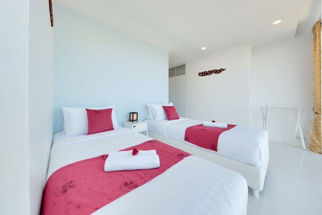 ID:472 four Bedroom Villa with sea view on Maenam