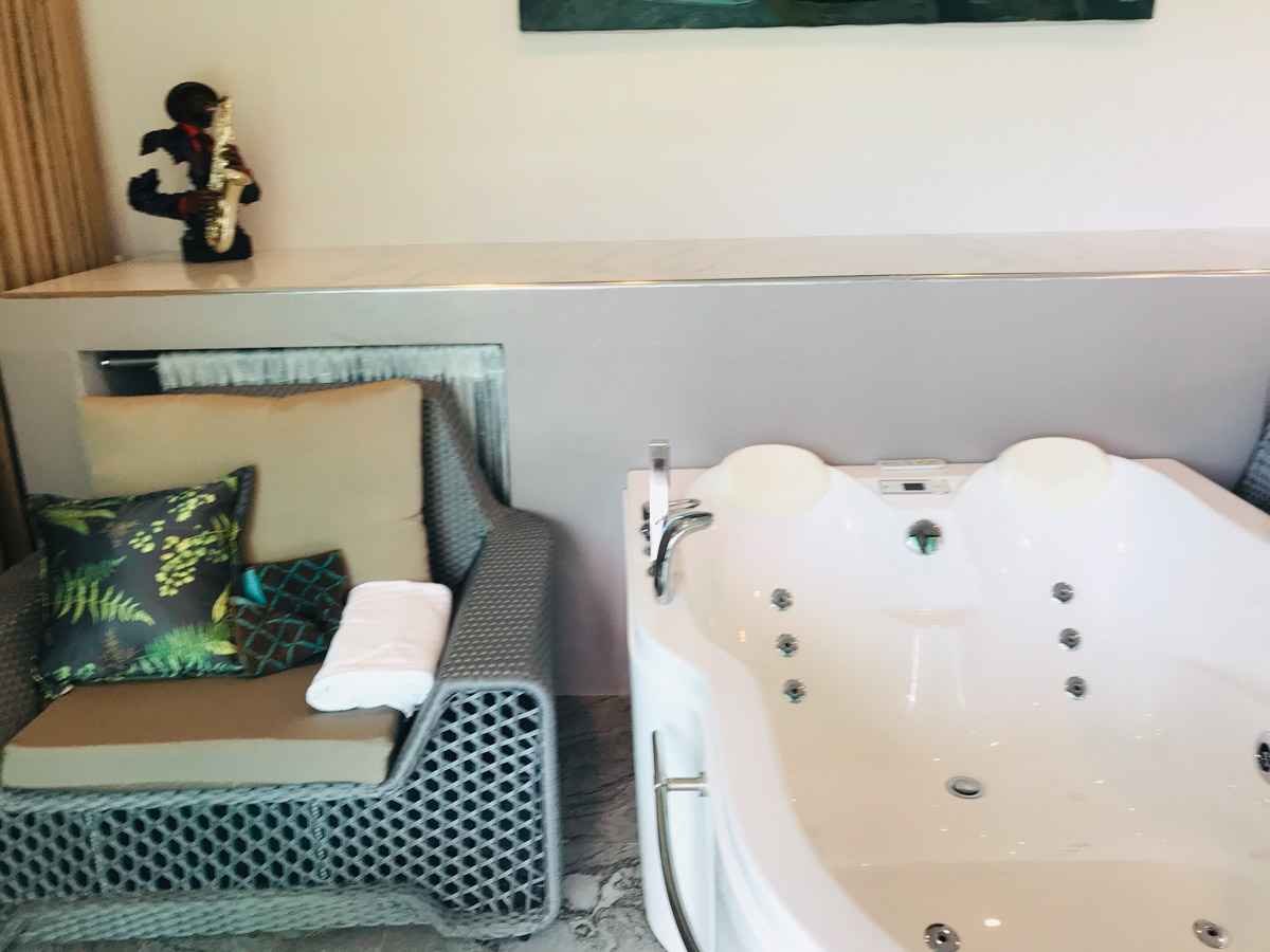 ID:652/P Two bedroom penthouse near Crystal Bay beach