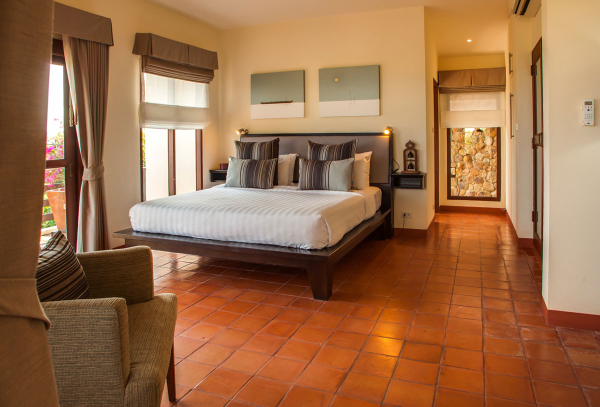 ID:666/AV Five bedroom villa with sea view in Choeng Mon