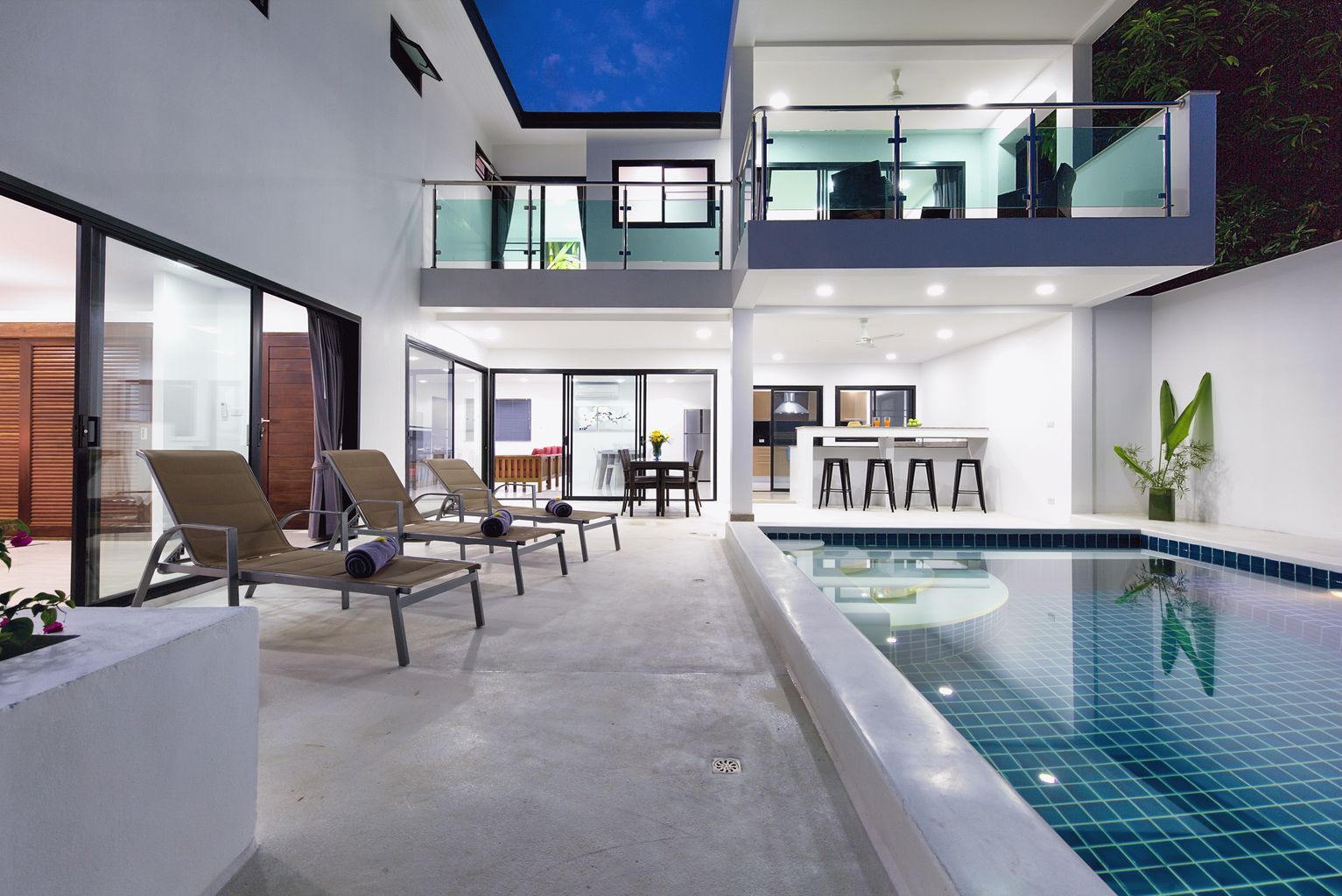 ID:148 Four bedroom villa on Lamai