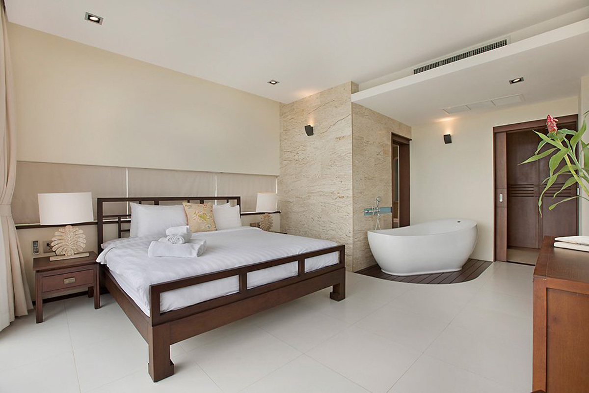 ID:699 Four bedroom villa near Samrong beach