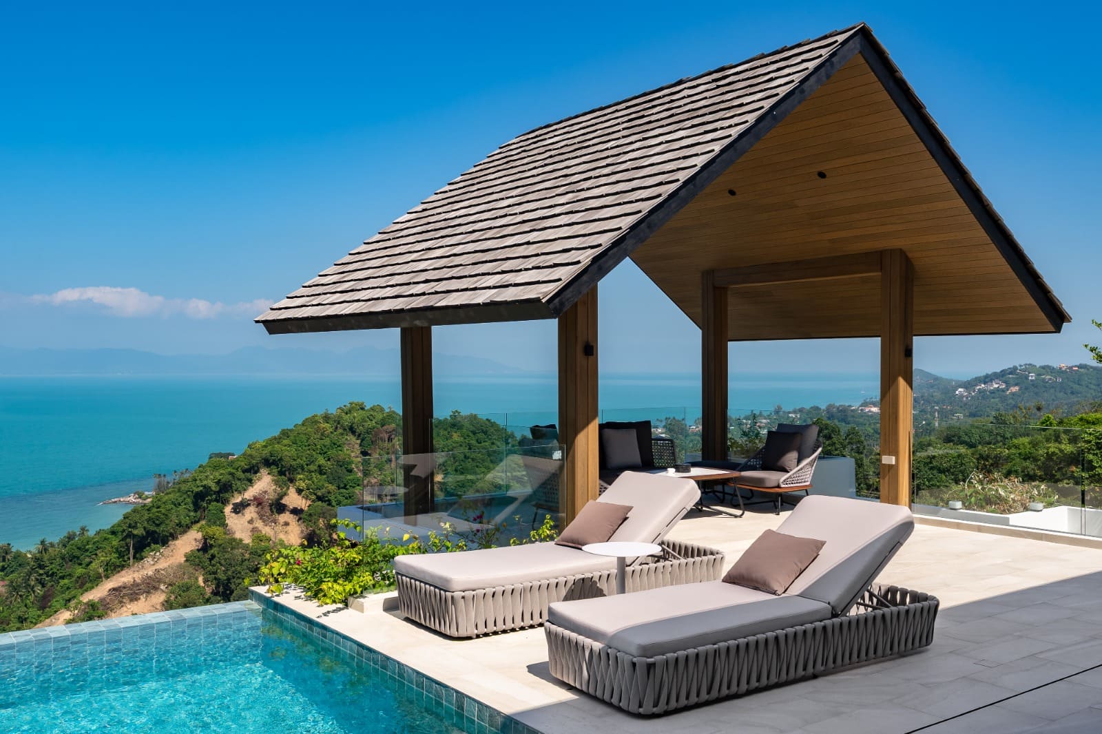 VILR-0081: Brand-new modern thai style sea view villa with 3 bedroom and private pool, located in Bang Por