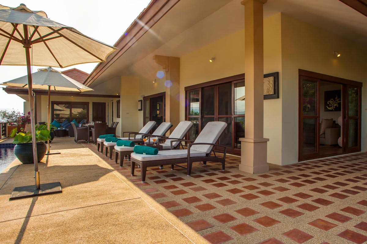 ID:666/AV Five bedroom villa with sea view in Choeng Mon