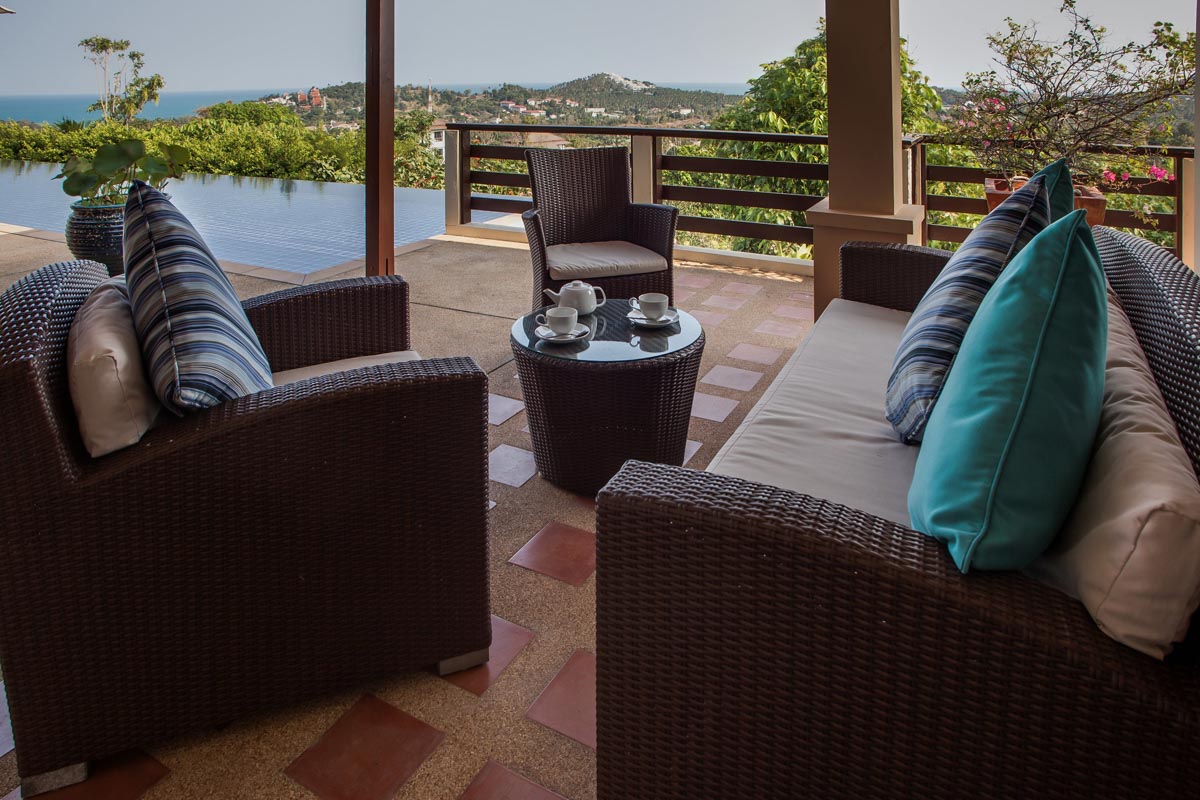 ID:666/AV Five bedroom villa with sea view in Choeng Mon