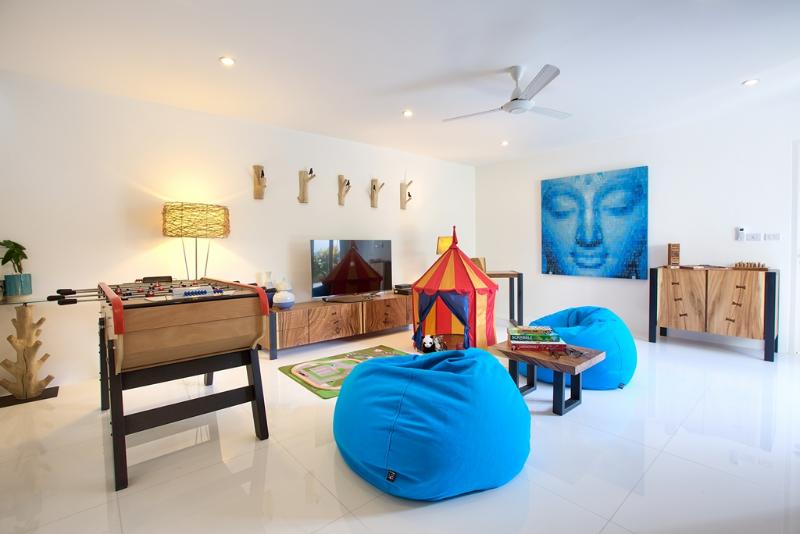 ID:143 Four bedrooms on Plai Laem