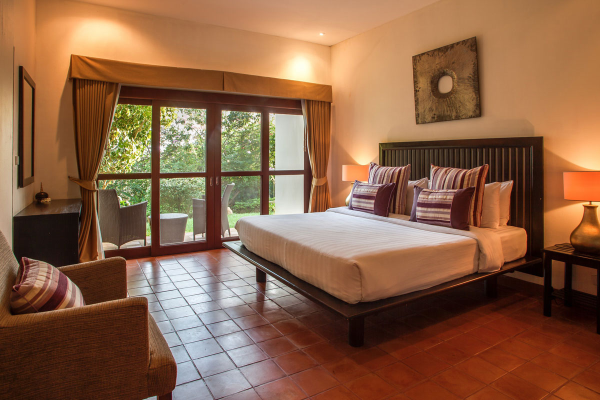 ID:666/AV Five bedroom villa with sea view in Choeng Mon