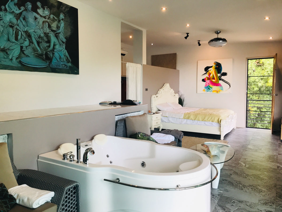 ID:652/P Two bedroom penthouse near Crystal Bay beach