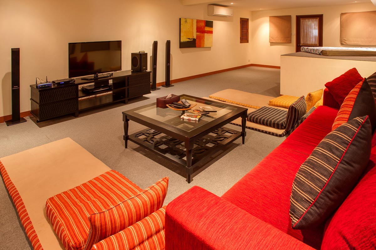 ID:666/AV Five bedroom villa with sea view in Choeng Mon