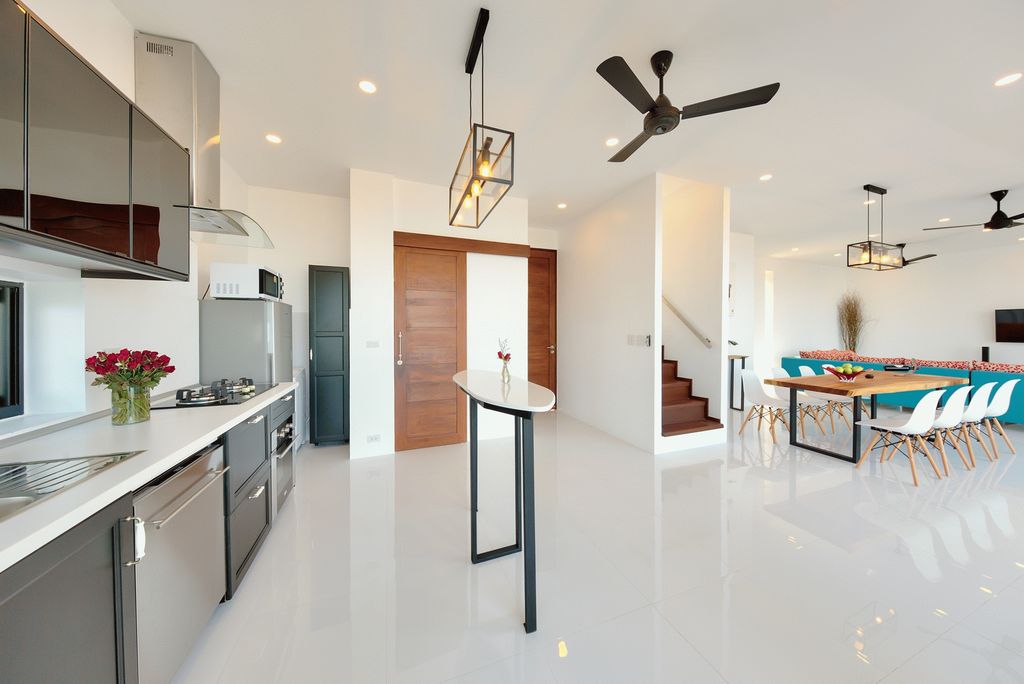 ID:472 four Bedroom Villa with sea view on Maenam