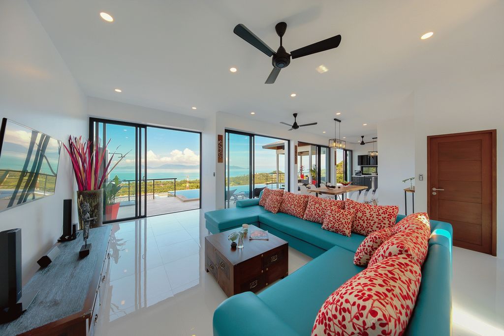 ID:472 four Bedroom Villa with sea view on Maenam