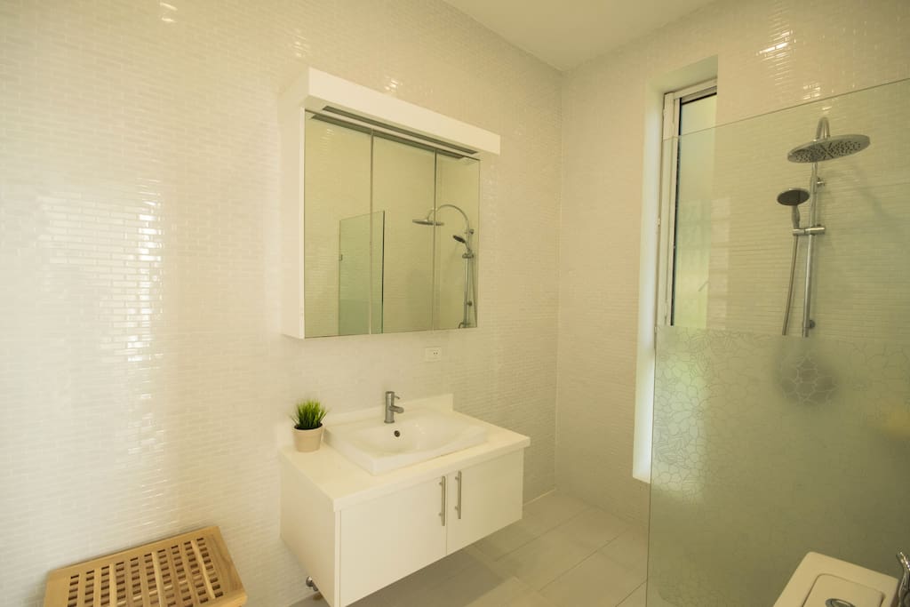 ID:286 three-Bedroom Villa with sea views in the district Bang RAK