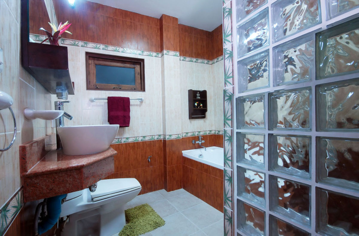 ID:703 Four bedroom villa on Chaweng beach