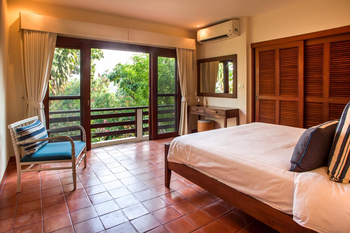 ID:666/AV Five bedroom villa with sea view in Choeng Mon
