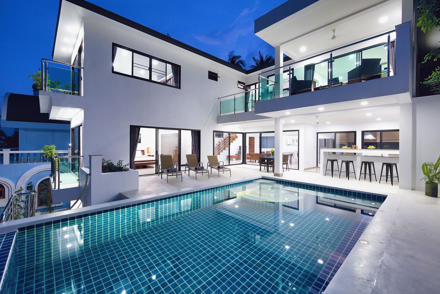 ID:148 Four bedroom villa on Lamai