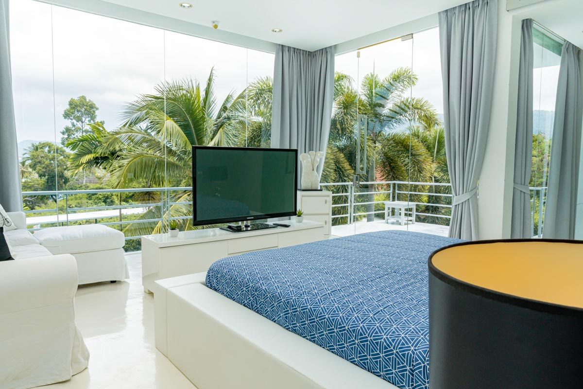 ID:702 Four bedroom villa on Chaweng beach