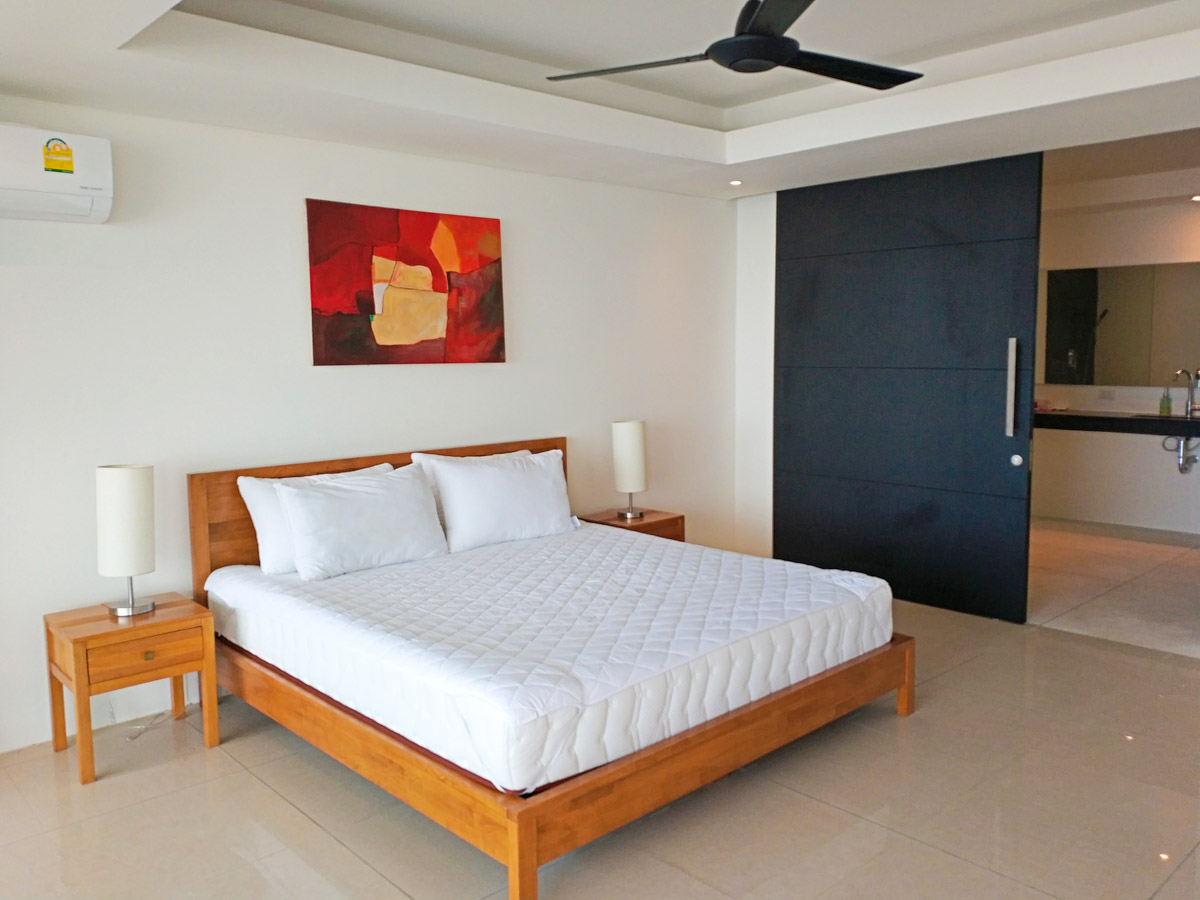 ID:653/P2V210 3-bedroom Villa with sea view in Chaweng