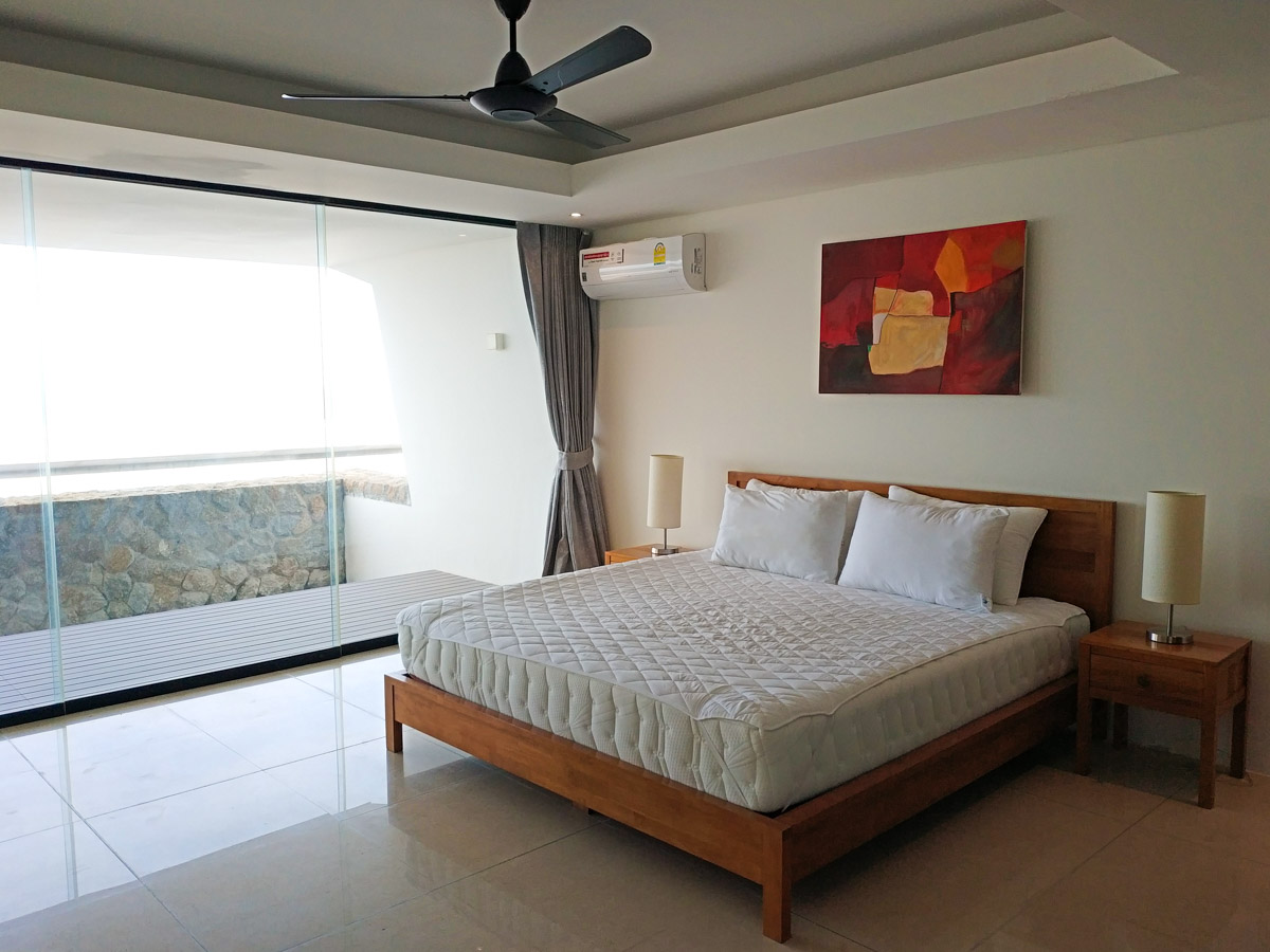 ID:653/P2V210 3-bedroom Villa with sea view in Chaweng