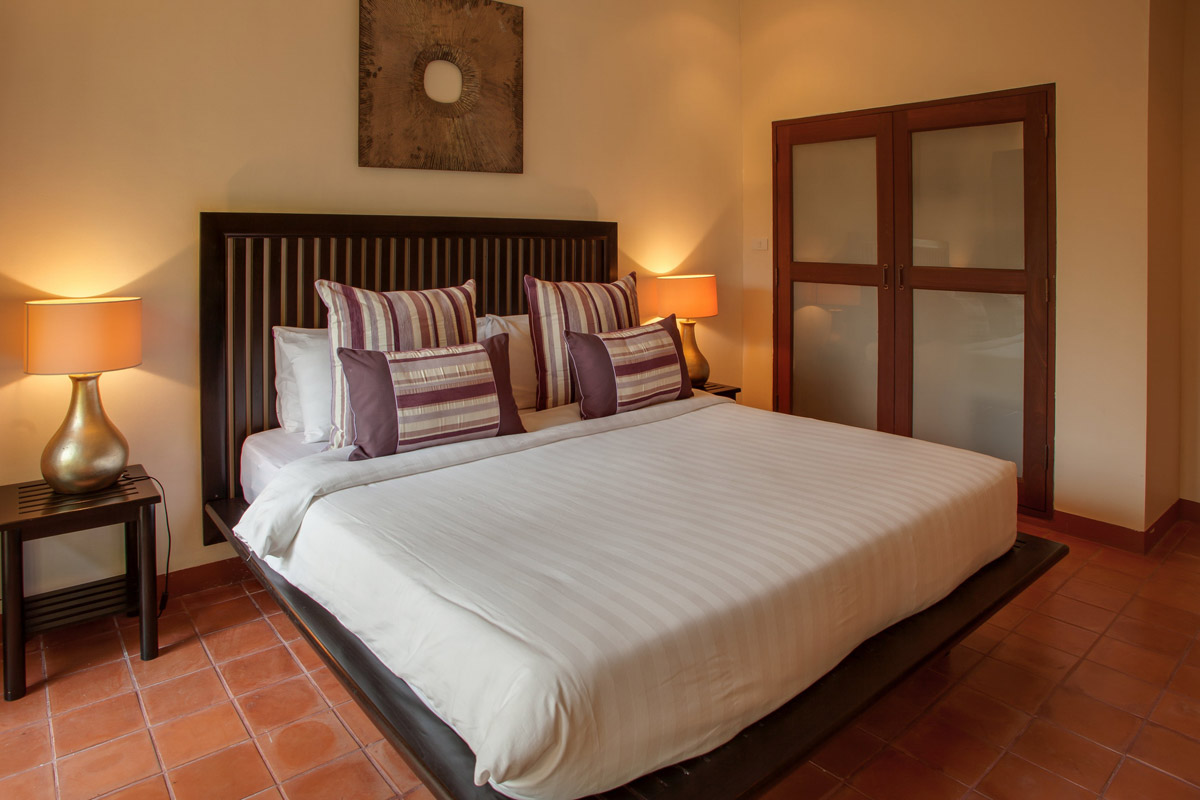 ID:666/AV Five bedroom villa with sea view in Choeng Mon