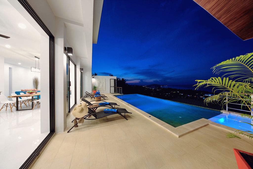 ID:472 four Bedroom Villa with sea view on Maenam