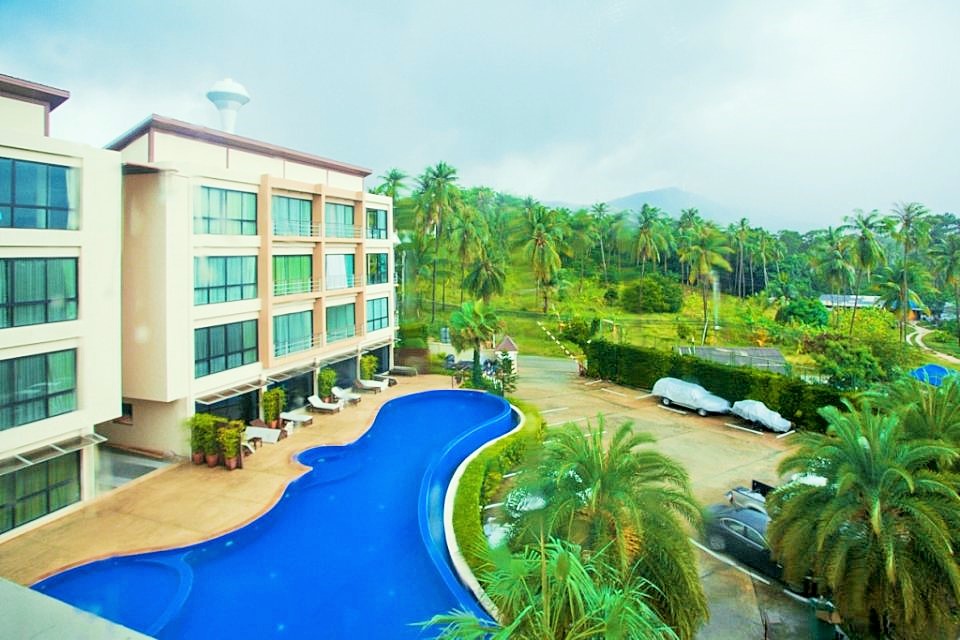 ID: 323 Two bedrooms apartment in a complex in Maenam area