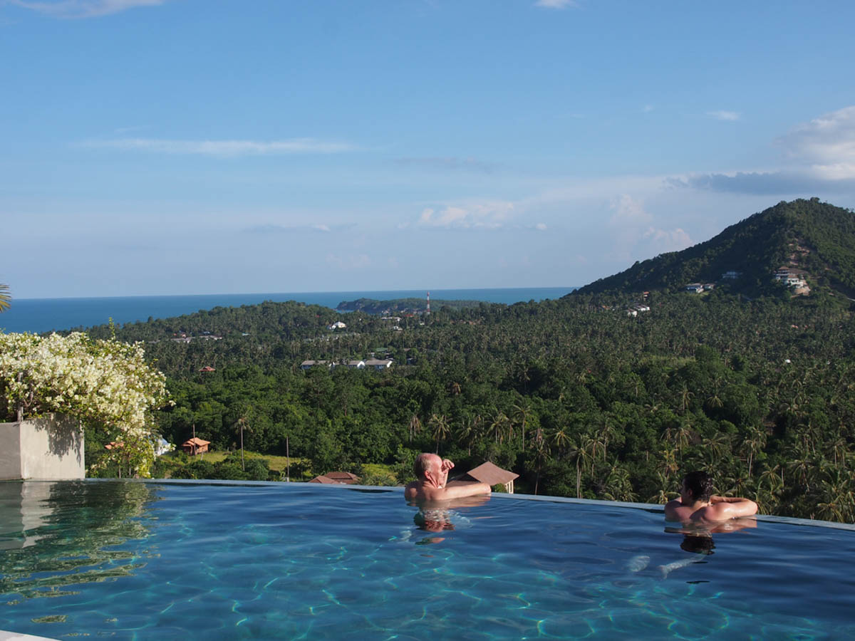 ID:665/PSMT Five bedroom villa with sea view in Choeng Mon
