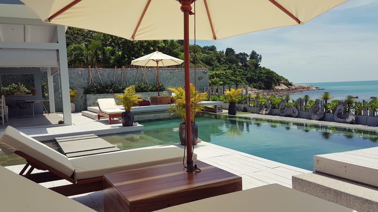 ID:733 Five bedroom beachfront villa on Samrong