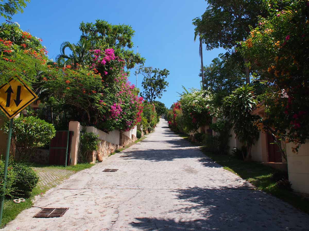 ID:665/PSMT Five bedroom villa with sea view in Choeng Mon