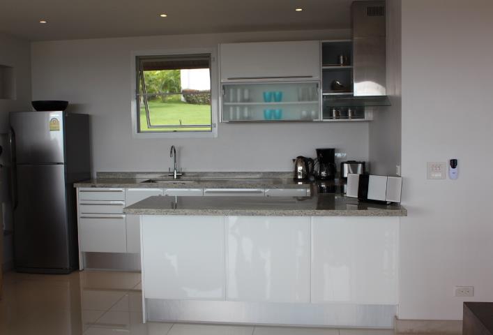 ID:507 Three bedrooms villa with sea view on Choeng Mon