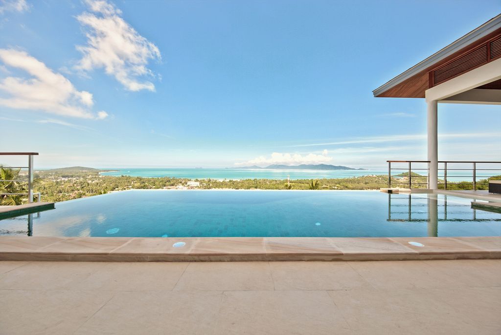 ID:472 four Bedroom Villa with sea view on Maenam