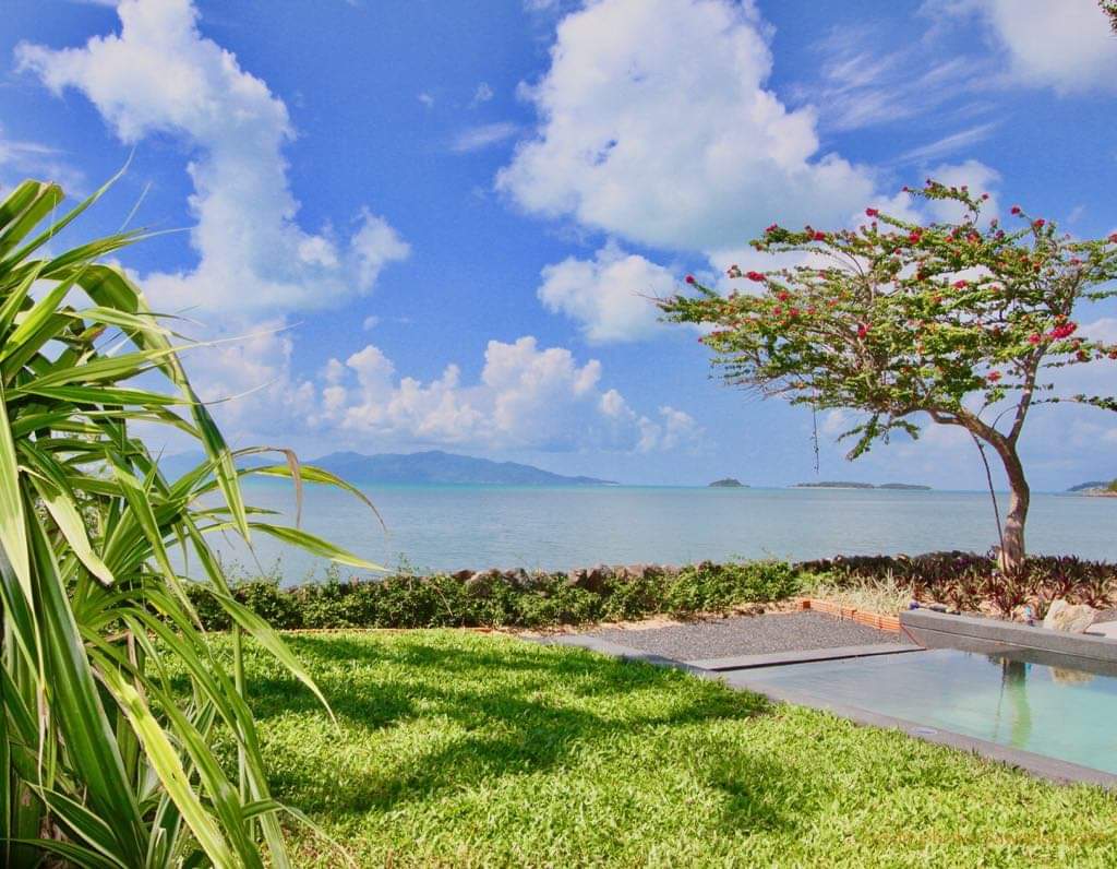 ID:599/BFM Four bedrooms villa on the beachfront of Bophut.
