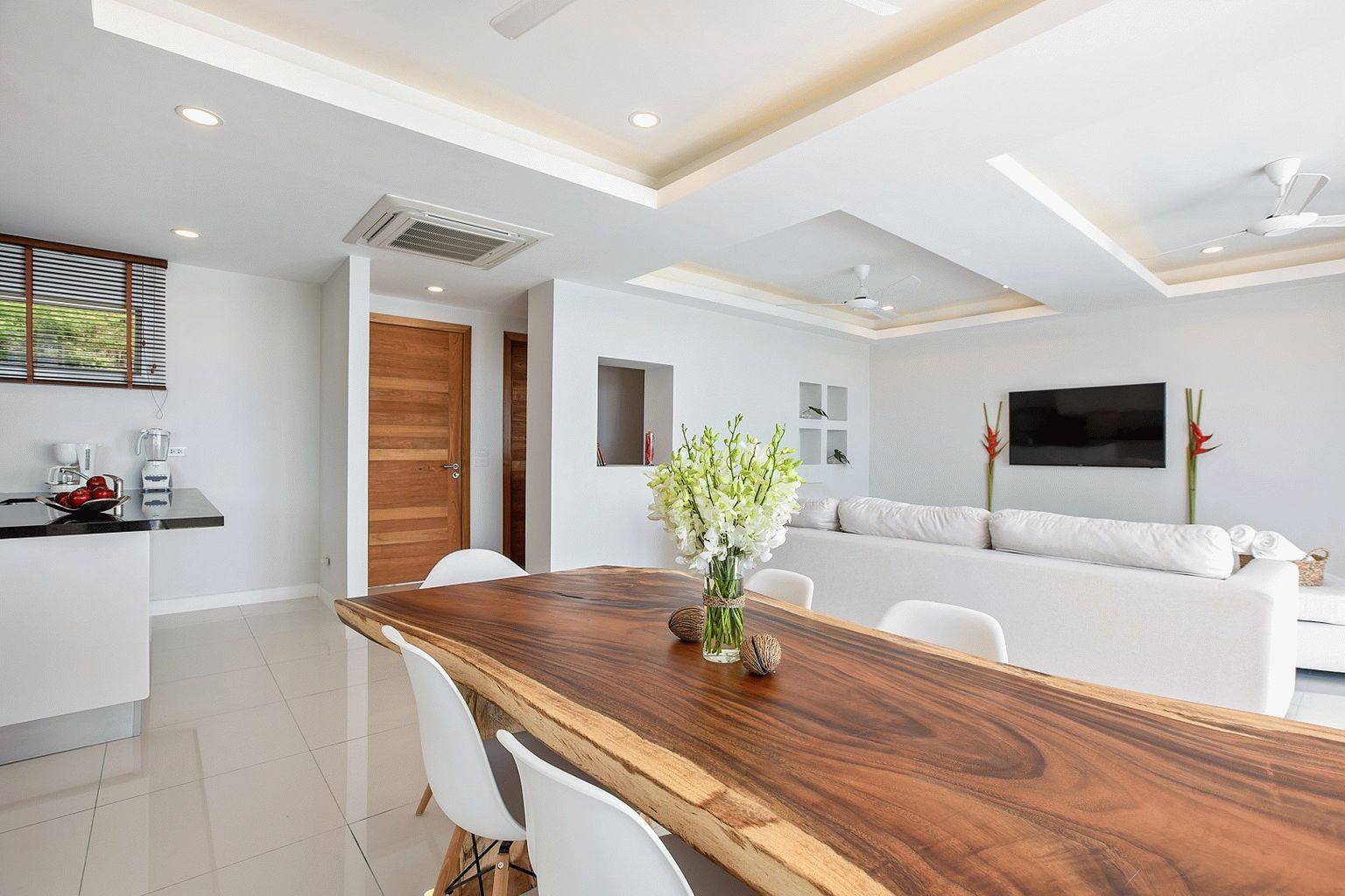 ID:511 Three bedrooms townhouse on Choeng Mon