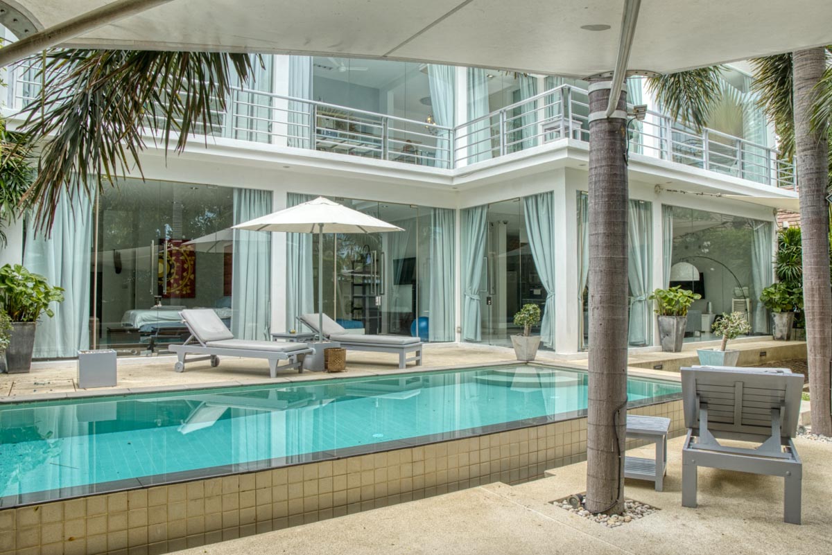 ID:702 Four bedroom villa on Chaweng beach