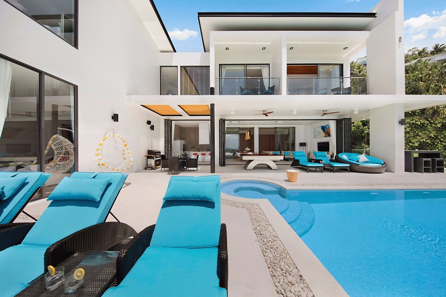 ID:571/6 Four bedrooms villa on Chaweng Noi