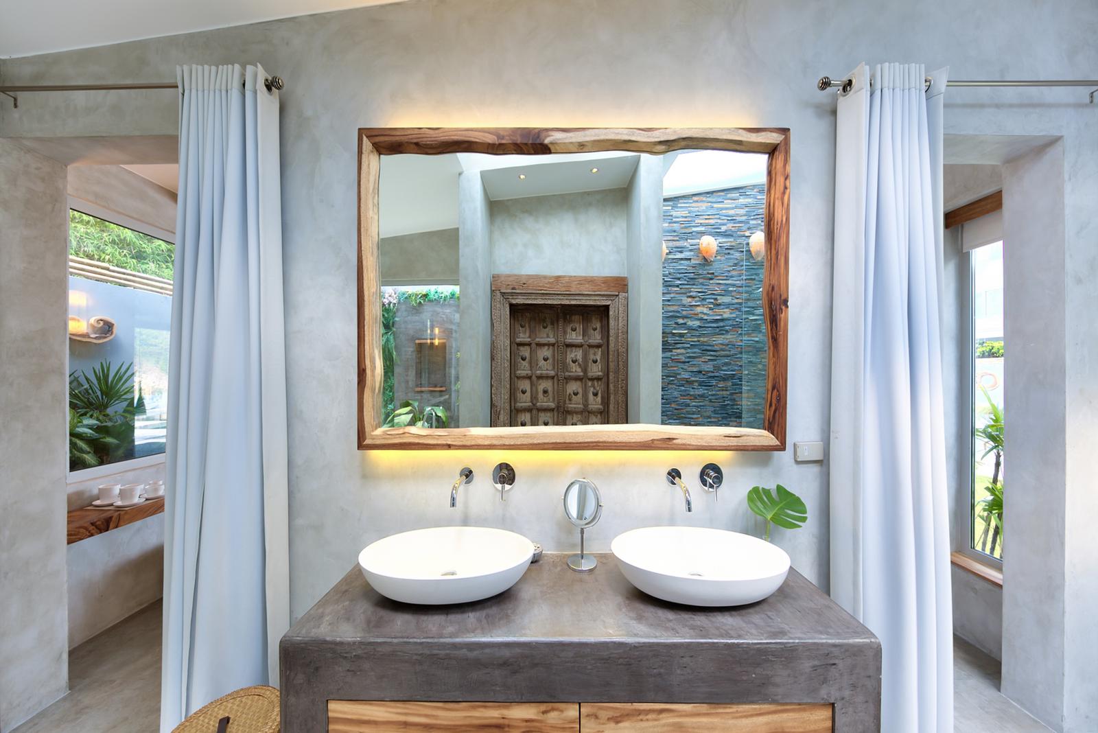 ID:733 Five bedroom beachfront villa on Samrong