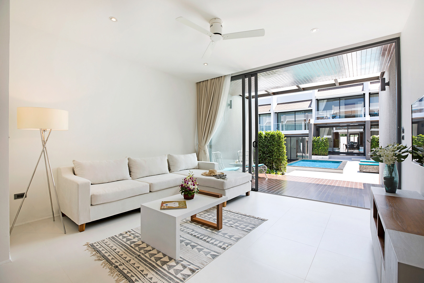 ID:544 Two bedroom townhouse on Choeng Mon
