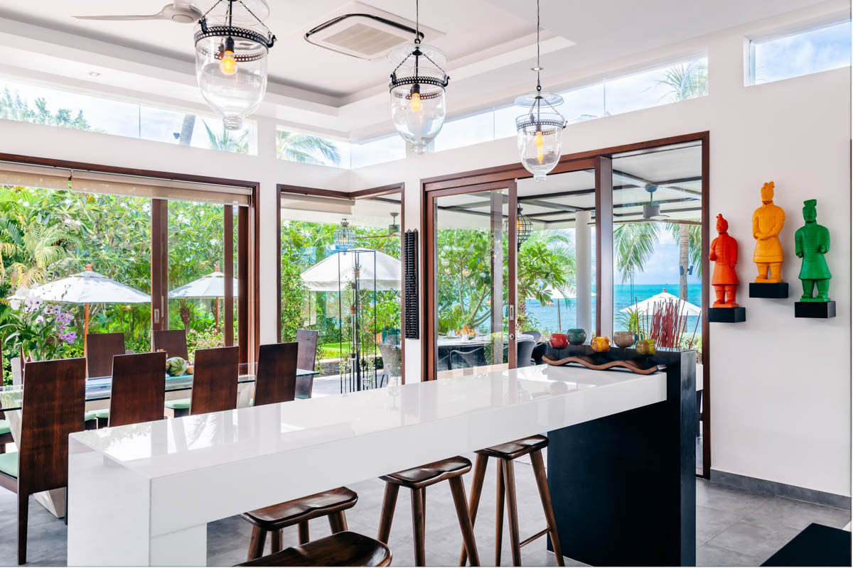 ID:689 Five bedrooms beachfront villa on Bang Por beach