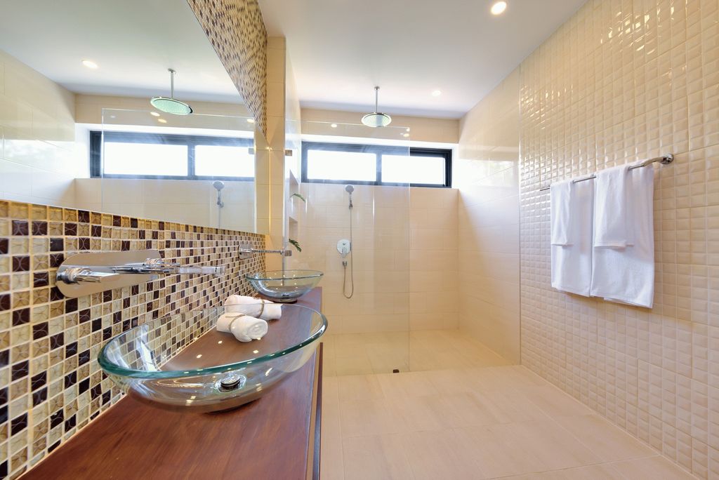 ID:472 four Bedroom Villa with sea view on Maenam