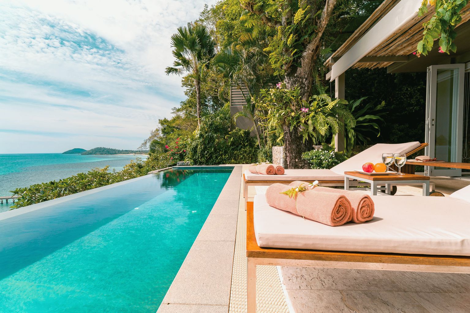 ID:515/V3 Three bedroom villa with stunning sea views